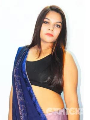 airhostess Agra call girl in black lingerie